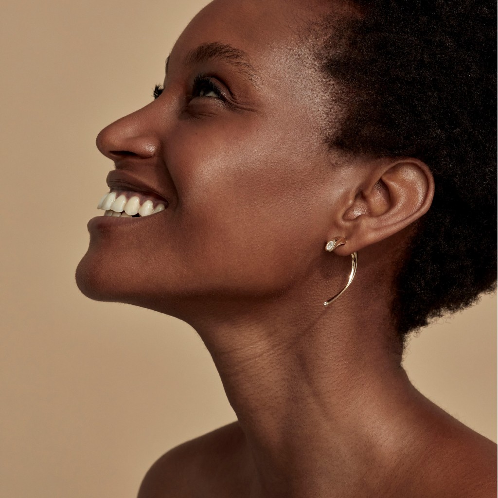 Oddity Earrings 18k (750/1000) White Gold. - DFLY Paris